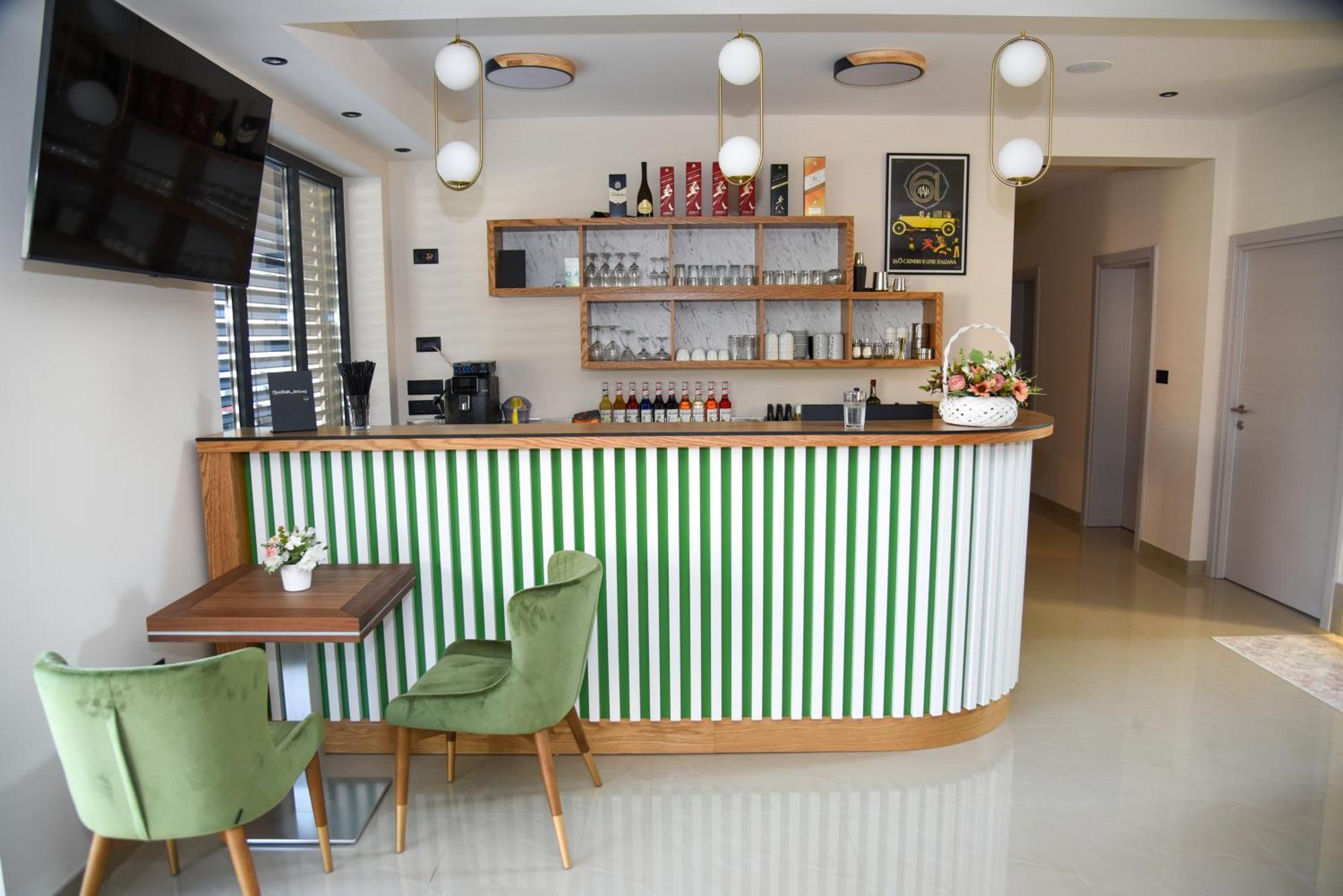 Merak Rooms & Caffe Bar Šabac Exterior foto